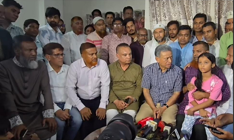 বিমান বিধ্বস্তে নিহতের পরিবারের পাশে বিএনপি