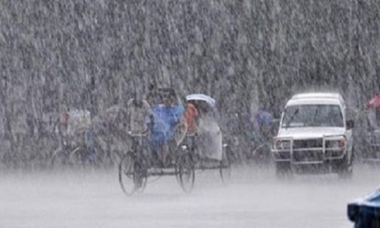 ভারী বৃষ্টিপাতের পূর্বাভাস ৪ বিভাগে, অপরিবর্তিত থাকবে তাপমাত্রা