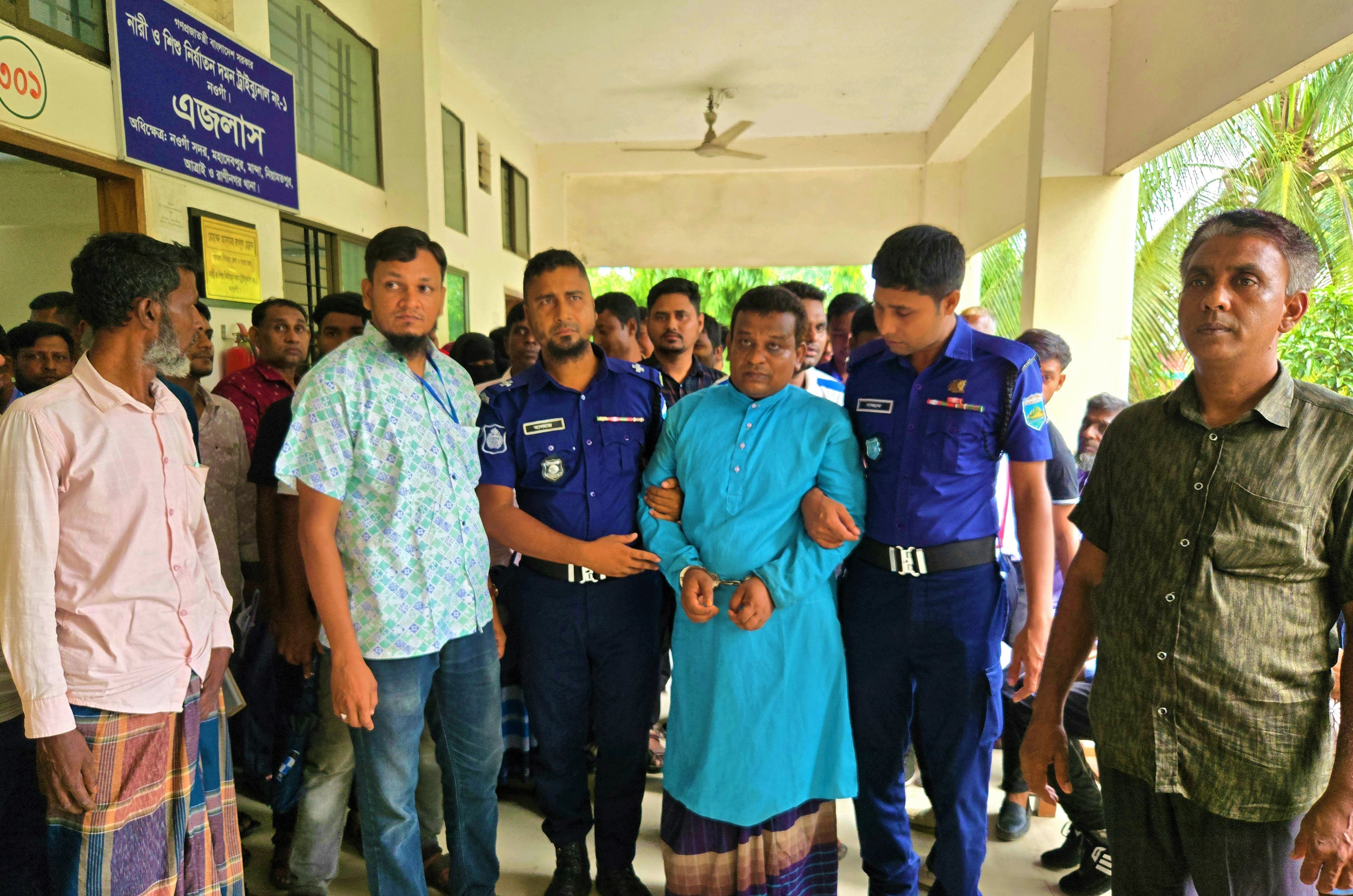 নওগাঁয় স্ত্রী হত্যার দায়ে স্বামীর মৃত্যুদণ্ড
