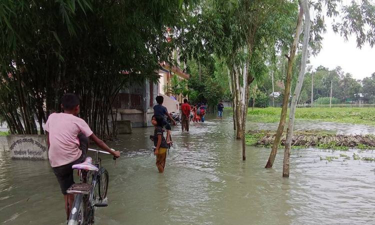 তিস্তার পানি কমলেও স্বস্তিতে নয় জনপদ