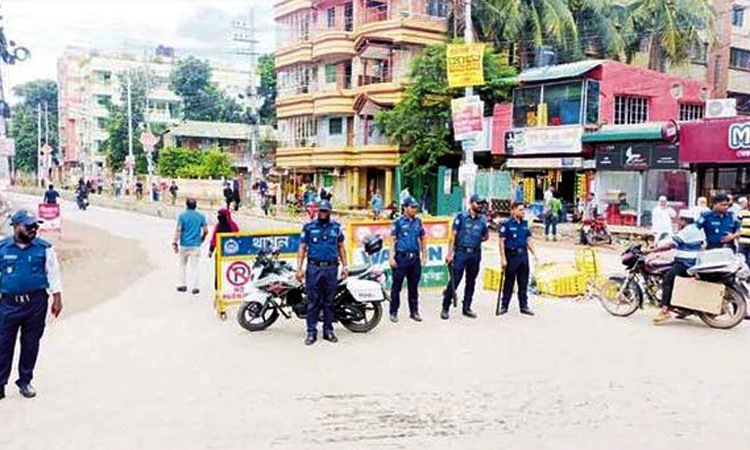 কুমিল্লায় একদিনে অন্তত ৫০০ জনকে গ্রেফতার 