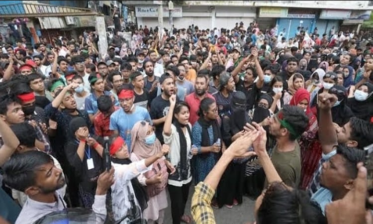 সিলেটে ‘রিমেম্বারিং আওয়ার হিরোজ’ কর্মসূচি পালনকালে ছিলো পুলিশের বাধা-গ্রেফতার