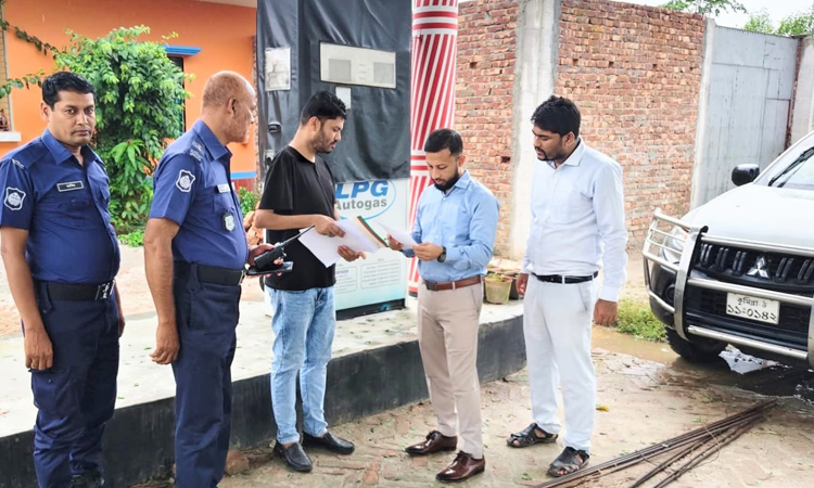 কুমিল্লায় অবৈধ এলপিজি গ্যাস বিক্রির দায়ে ২ লাখ টাকা জরিমানা