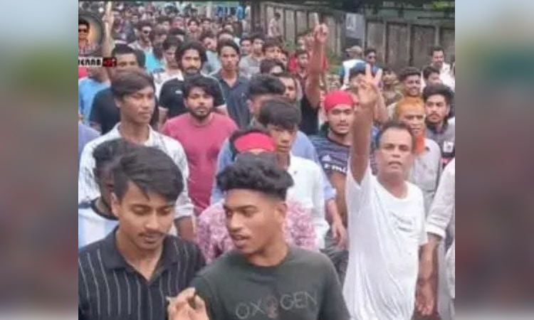 দীর্ঘ আতঙ্কের পথ পাড়ি দিয়ে মেহেরপুরে স্বস্তি নেমে আসে 