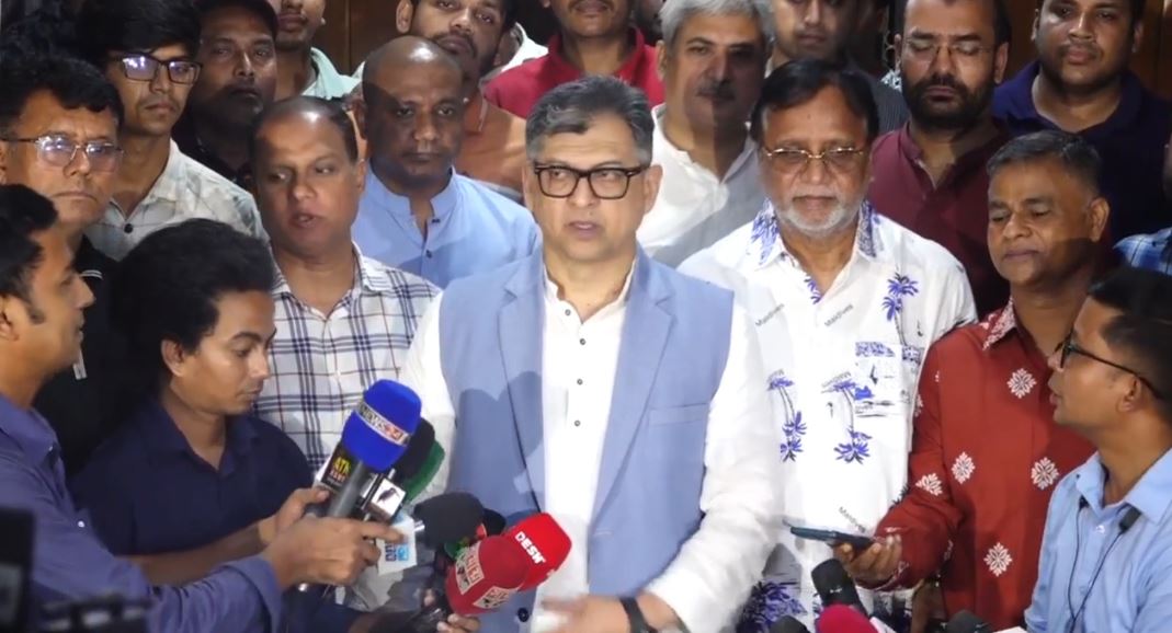 প্রধান উপদেষ্টার ঘোষণায় নির্বাচন নিয়ে দোদুল্যমানতা কেটে গেল : সালাহউদ্দিন আহমেদ