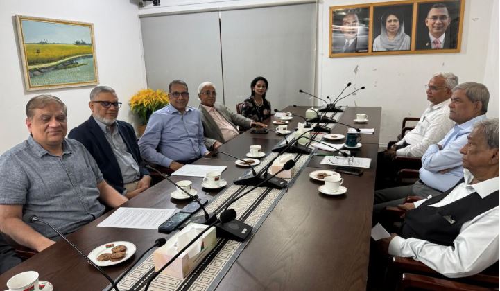 ঔষধ শিল্প সমিতির নেতাদের সঙ্গে বিএনপি মহাসচিবের বৈঠক