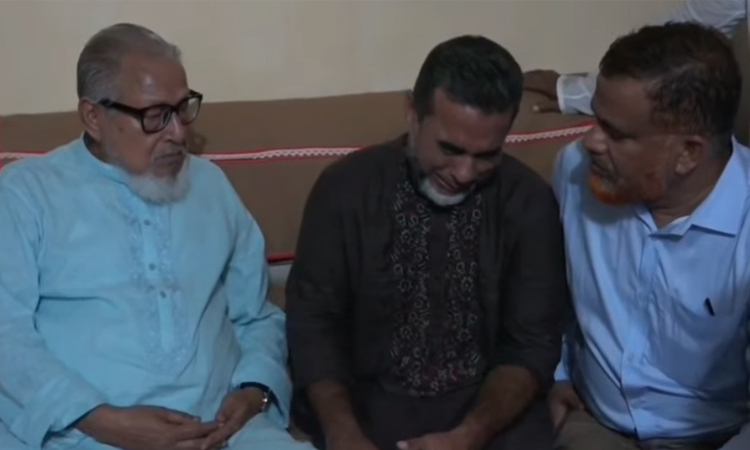 বিমান দুর্ঘটনায় নিহত সামিরের পরিবারের খোঁজ নিলেন তারেক রহমান