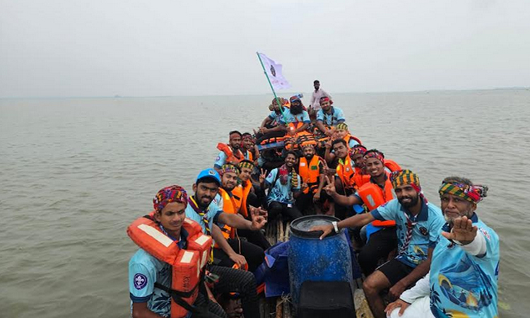 নাটোরে জেলা রোভারের অ্যাডভেঞ্চার ক্যাম্প শুরু