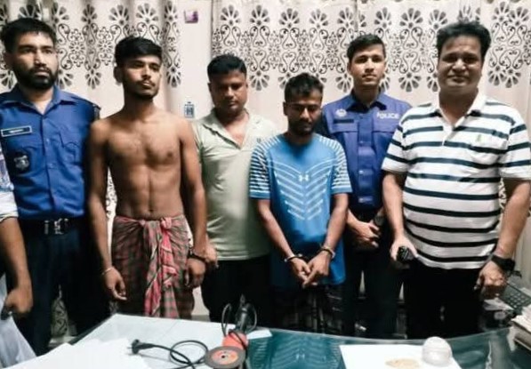 বাগেরহাটে চুরির স্বর্ণালংকার উদ্ধার, গ্রেপ্তার ৩