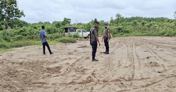 ফটিকছড়িতে অবৈধ বালু উত্তোলনের বিরুদ্ধে অভিযান