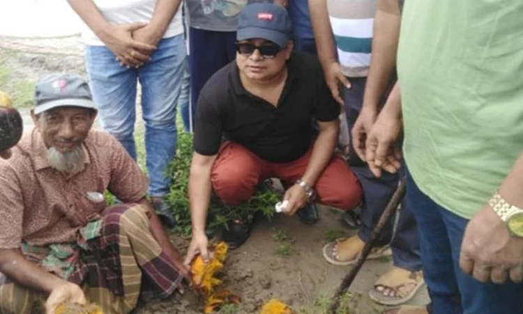 পাইকগাছায় ৩ হাজার তালগাছ রোপণ কার্যক্রম উদ্বোধন
