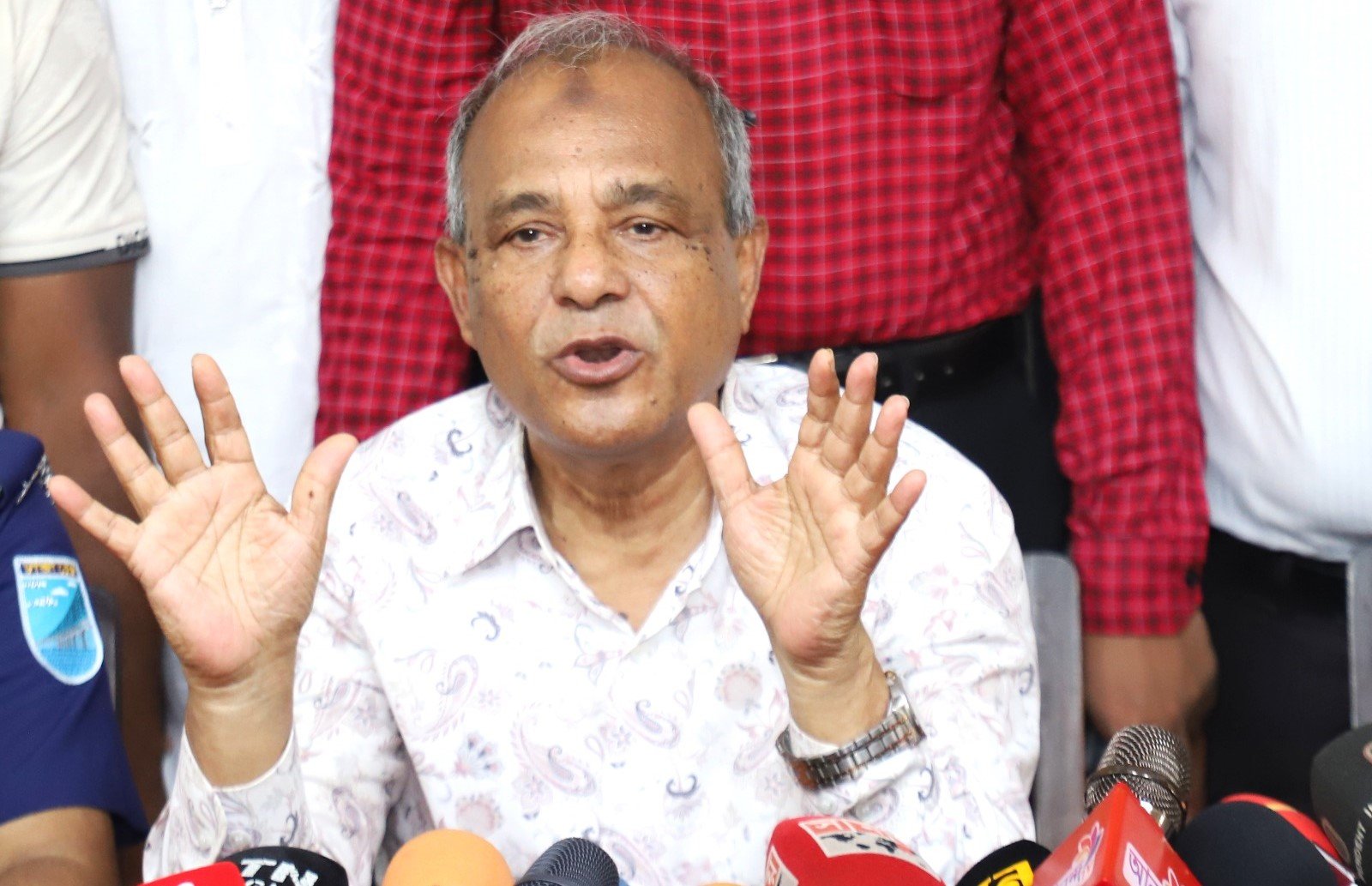 আগামী জাতীয় নির্বাচনে তরুণ ভোটারদের জন্য আলাদা বুথ থাকবে: স্বরাষ্ট্র উপদেষ্টা