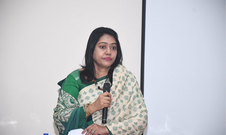 ডিজিটাল মাধ্যমে সক্রিয় থেকে অপতথ্যের মোকাবিলা করুন : তথ্য সচিব