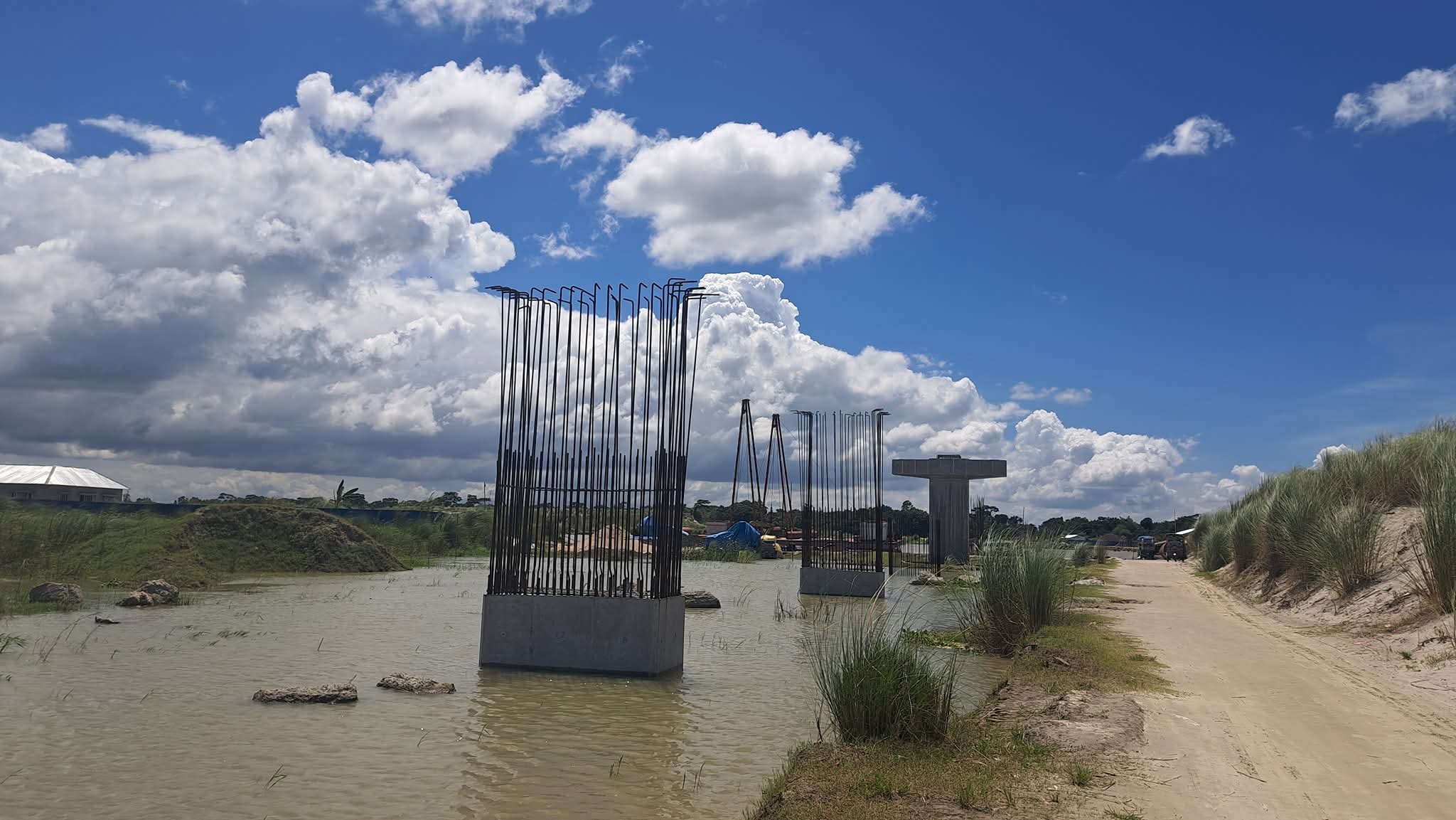ভূমি অধিগ্রহণ জটিলতায় অনিশ্চিত কলাতলা-নিলখী সেতু নির্মাণ