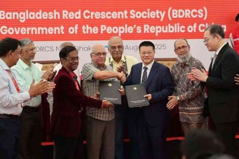 বন্যা মোকাবিলায় বাংলাদেশকে ১৫ লাখ ডলারের জরুরি উদ্ধার সরঞ্জাম দিল চীন