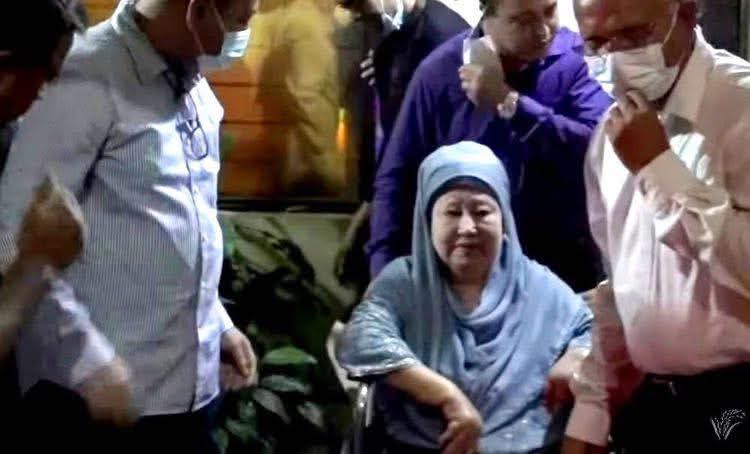 হাসপাতালে স্বাস্থ্য পরীক্ষা চলছে বেগম খালেদা জিয়ার