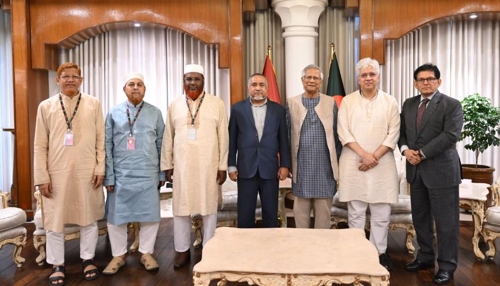 জামায়াতের সঙ্গে বৈঠক করেছেন প্রধান উপদেষ্টা