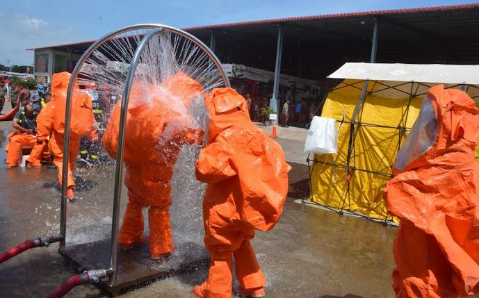 রাসায়নিক দুর্যোগ মোকাবিলায় সশস্ত্র বাহিনীর কেমিকেল ডিজাস্টার রেসপন্স টিমের অংশগ্রহণে যৌথ অনুশীলন সম্পন্ন 