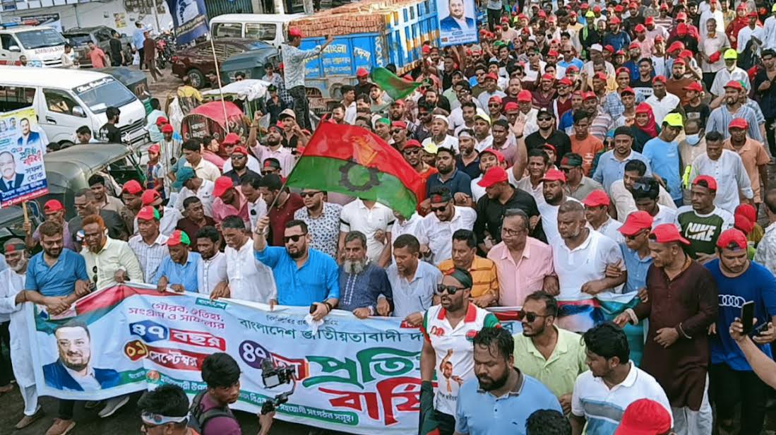 দেশের মানুষ আজ মুক্ত বিহঙ্গের ন্যায় স্বাধীনভাবে জীবন যাপন করছে : ব্যারিস্টার মীর হেলাল