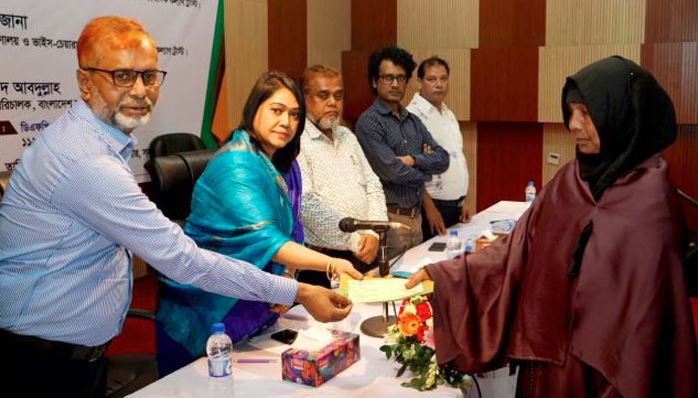 সাংবাদিক কল্যাণ ট্রাস্টের উদ্যোগে সাংবাদিকদের মাঝে ২ কোটি ১০ লক্ষ টাকার কল্যাণ অনুদান বিতরণ