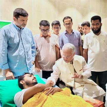 নুরের স্বাস্থ্যের খোঁজ নিতে হাসপাতালে আলতাফ হোসেন চৌধুরী