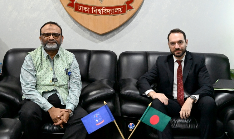 ঢাবি উপাচার্যের সঙ্গে ইতালির কূটনীতিকের সাক্ষাৎ