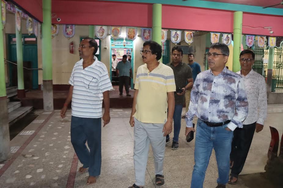 নাটোরে দুর্গাপূজা আয়োজনে নিরাপত্তা ব্যবস্থা পর্যবেক্ষণ