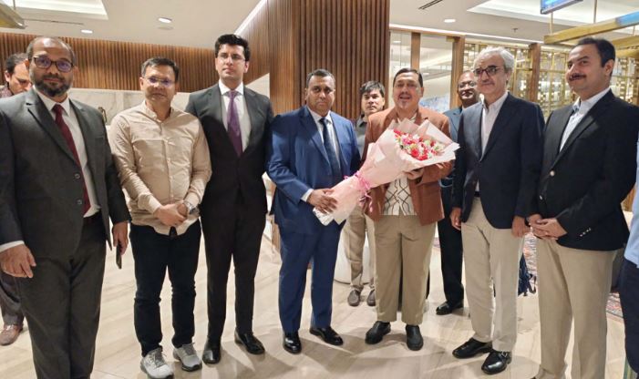 ৯ দিনের সফরে পাকিস্তান গেলেন স্বরাষ্ট্র সচিব