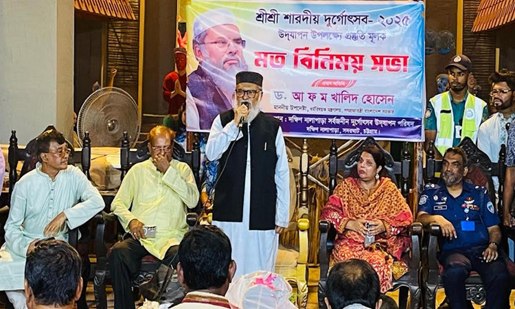পূজার্থীরা সাহসের সঙ্গে বুক ফুলিয়ে দুর্গাপূজা উদযাপন করবেন : ধর্ম উপদেষ্টা 