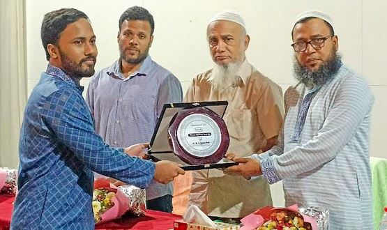 কুয়েটে ড. এম এ রশীদ হলের নবীনবরণ ও বিদায় সংবর্ধনা অনুষ্ঠিত
