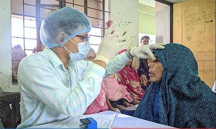 গাইবান্ধায় সুবিধাবঞ্চিত শিশুদের জন্য বিনামূল্যে চক্ষু সেবা