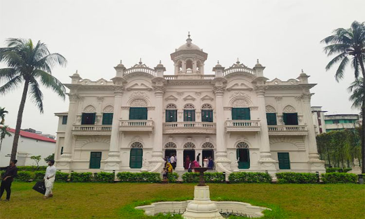 ইতিহাস, ঐতিহ্য, রুচি ও আভিজাত্যের সাক্ষী রোজ গার্ডেন