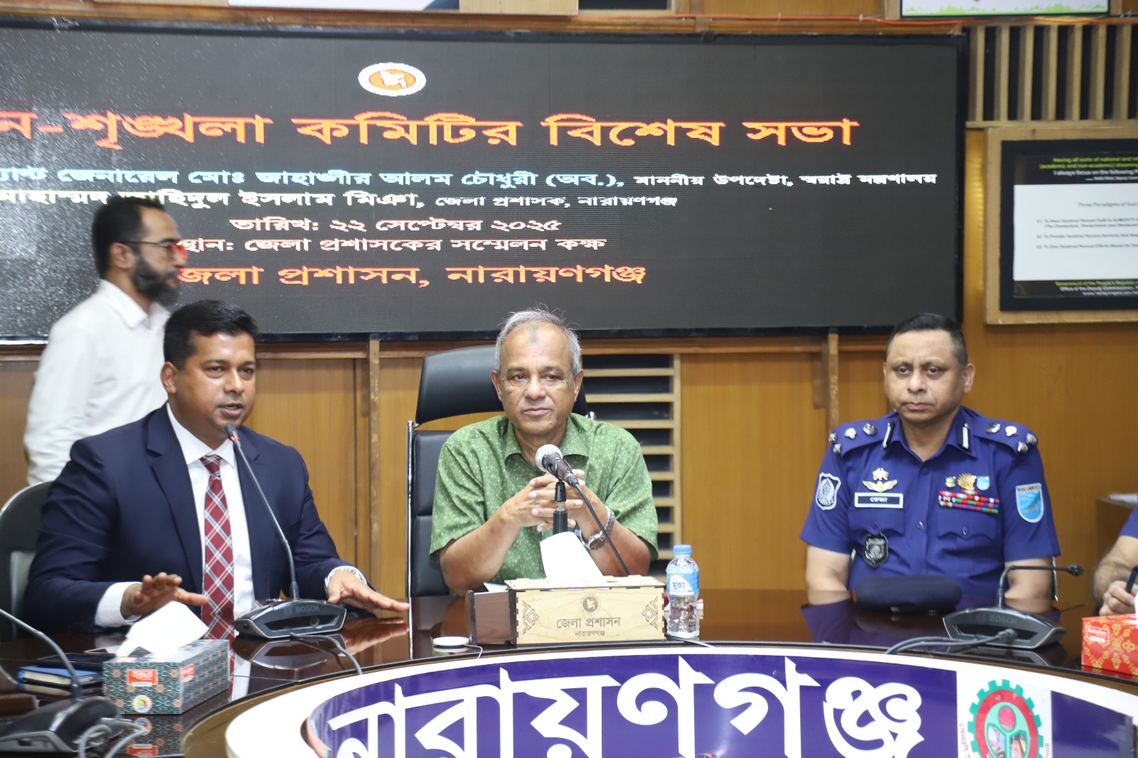 পূজামন্ডপের নিরাপত্তায় আইনশৃঙ্খলা বাহিনীর পর্যাপ্ত সদস্য মাঠে থাকবে : স্বরাষ্ট্র উপদেষ্টা
