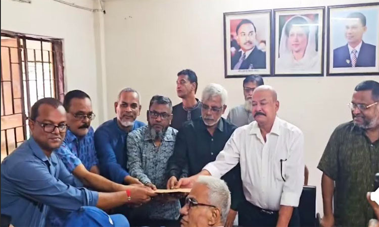 মুন্সিগঞ্জের ৪৪টি পূজা মণ্ডপে বিএনপির আর্থিক সহায়তা