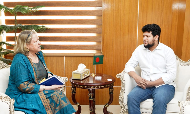 তথ্য ও সম্প্রচার উপদেষ্টার সঙ্গে ইউনেস্কো বাংলাদেশ প্রতিনিধির সাক্ষাৎ