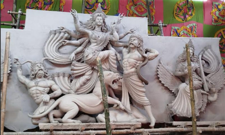 লালমনিরহাটে দুর্গোৎসবের প্রস্তুতি শেষ