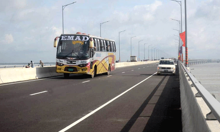 পদ্মা সেতু জাজিরা প্রান্তে বাস-বে, ফুটওভার ব্রিজ নির্মাণে ২৭ কোটি টাকার চুক্তি স্বাক্ষর