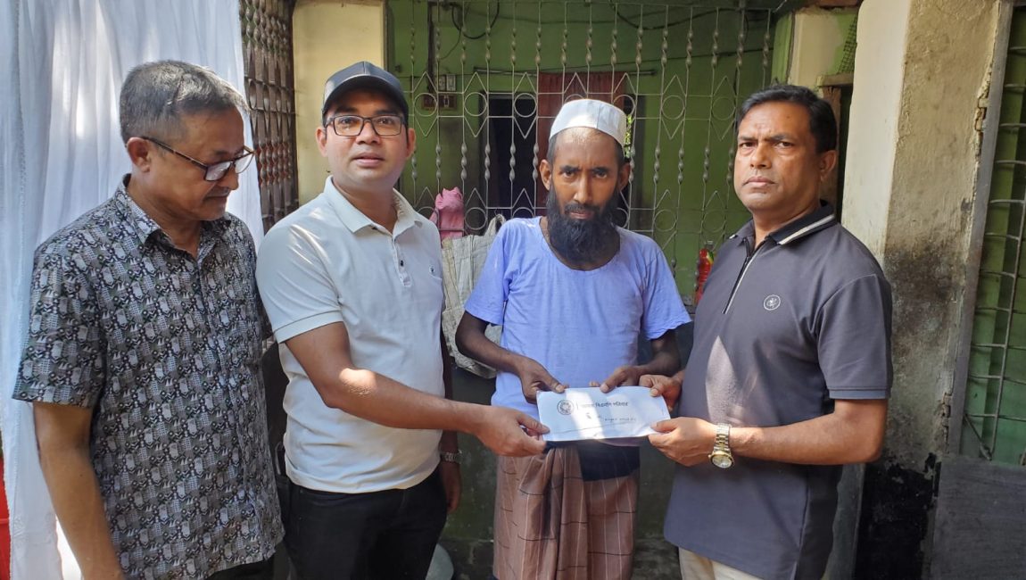 বগুড়ায় প্রতিবন্ধী, কিডনি ও ক্যান্সার রোগীদের পাশে তারেক রহমান