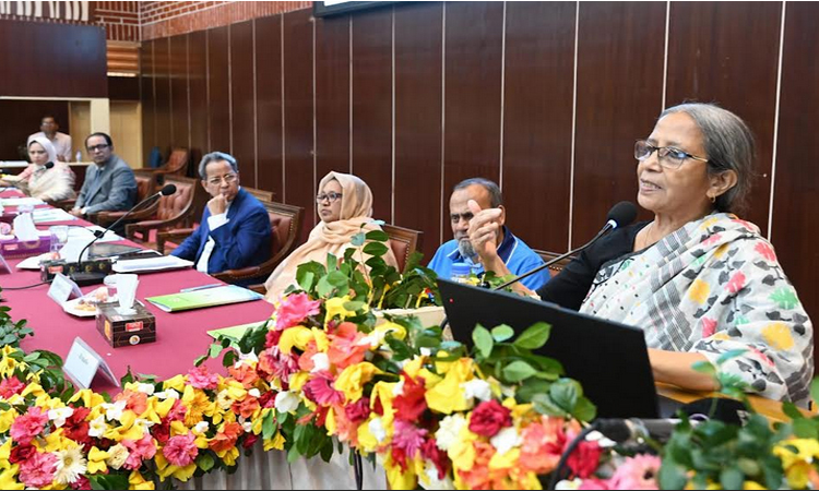 জলাতঙ্ক রোগ নিয়ে আতঙ্কিত না হয়ে সচেতনতা বাড়াতে হবে : মৎস্য উপদেষ্টা