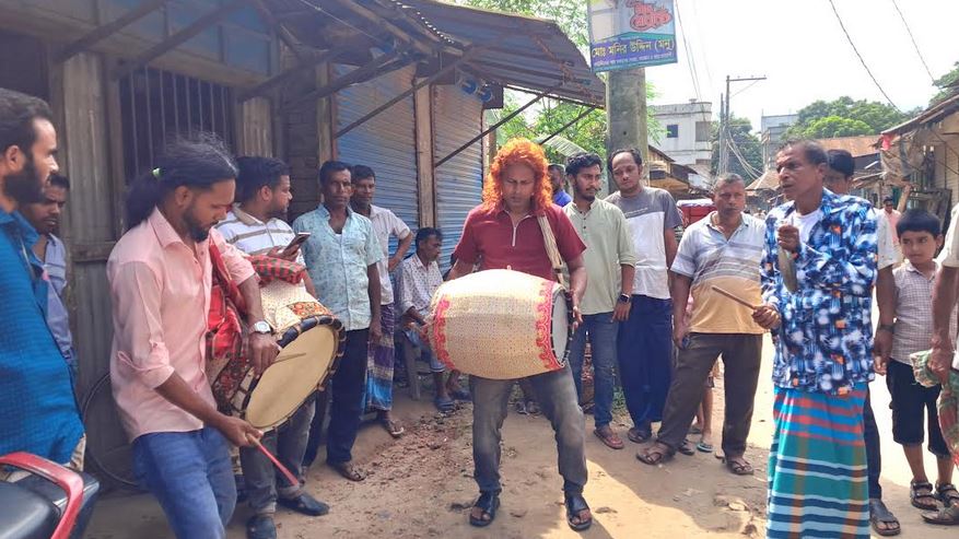 কিশোরগঞ্জের ঐতিহ্যবাহী কটিয়াদী ঢাকের হাট 