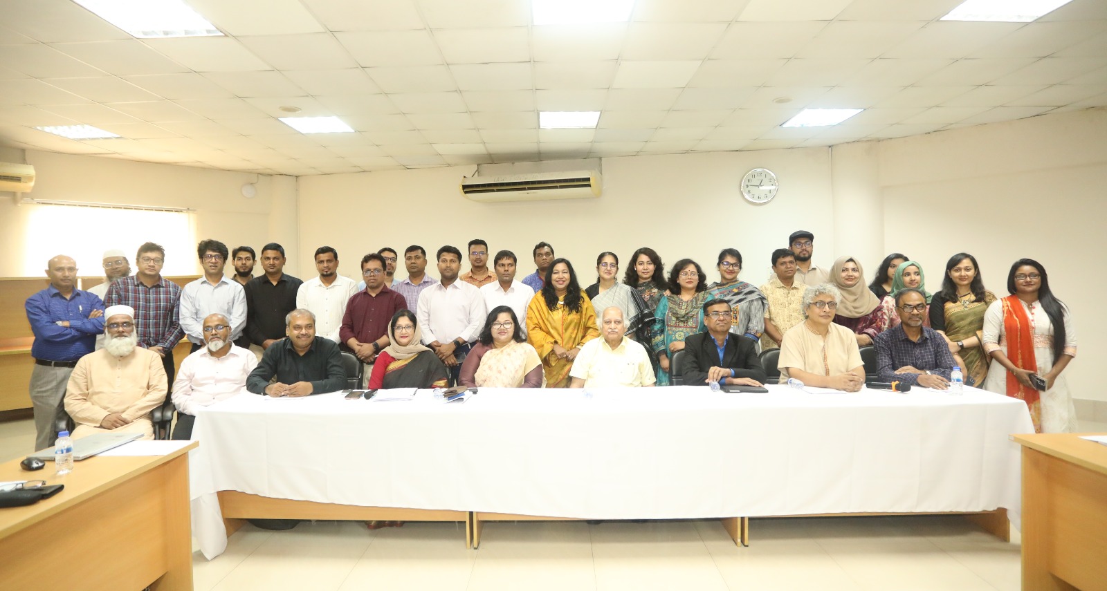 দেশের কল্যাণে শিক্ষক-শিক্ষার্থীদের একসাথে কাজ করার আহ্বান ইউজিসির