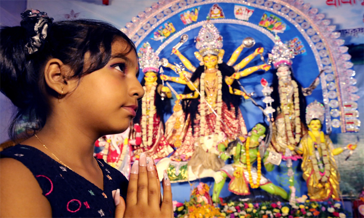 আজ মহাসপ্তমী, মণ্ডপে মণ্ডপে চলছে উৎসব