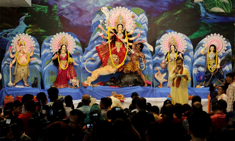 মহাসপ্তমী উদযাপিত: আগামীকাল অষ্টমী ও কুমারী পূজা