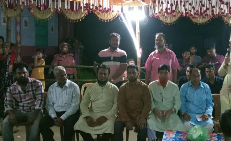 দেবিদ্বারের পূজামণ্ডপ পরিদর্শন ও শুভেচ্ছা বিনিময় বিএনপির