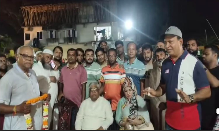 বেগমগঞ্জে মন্দির-মণ্ডপ পরিদর্শনে বরকত উল্লাহ বুলু