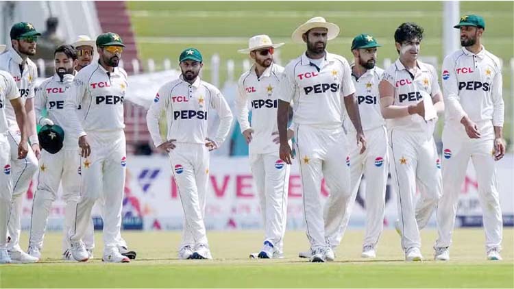 দক্ষিণ আফ্রিকার বিপক্ষে পাকিস্তানের টেস্ট সিরিজের দল ঘোষনা