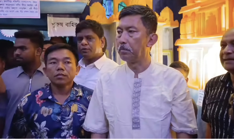 রাঙামাটির বিভিন্ন পূজামণ্ডপ পরিদর্শন করেছেন বিএনপি নেতৃবৃন্দ