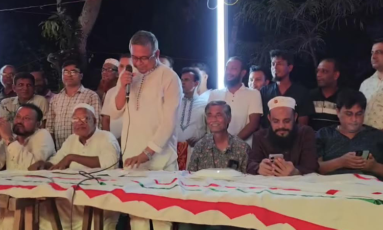 শ্রীপুরের প্রহলাদপুরে পূজামণ্ডপ পরিদর্শনে বিএনপি নেতৃবৃন্দ
