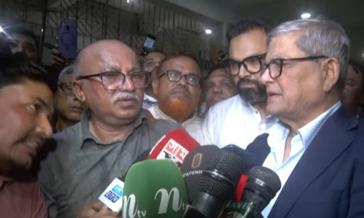 নির্বাচনের মাধ্যমে দেশের গণতন্ত্রে উত্তরণ প্রক্রিয়ায় গোটা বিশ্বের সমর্থন রয়েছে : মির্জা ফখরুল