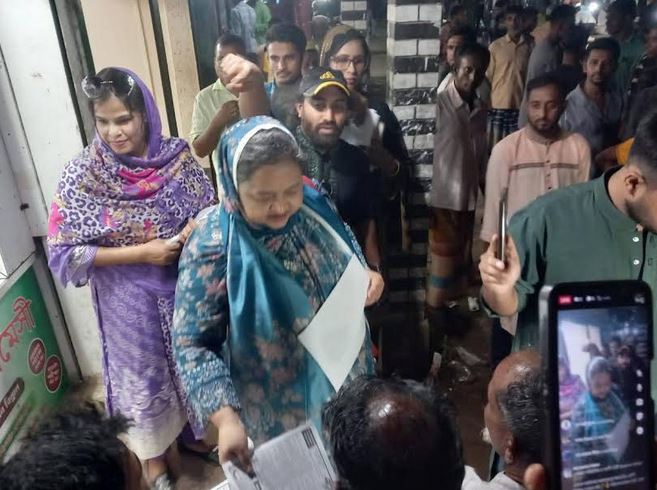 চুনারুঘাটে গণসংযোগ ও লিফলেট বিতরণ বিএনপির